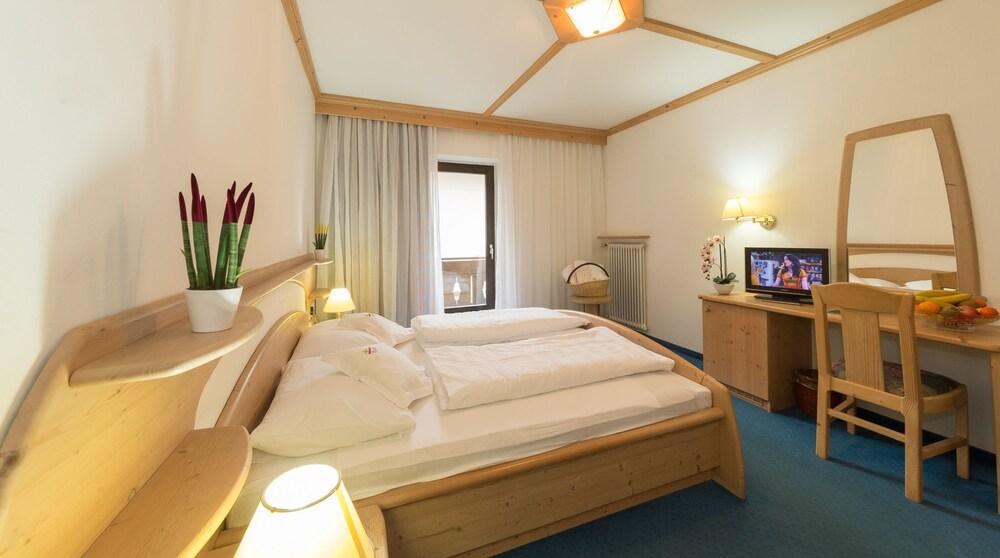 Hotel Hellweger Campo Tures Kültér fotó