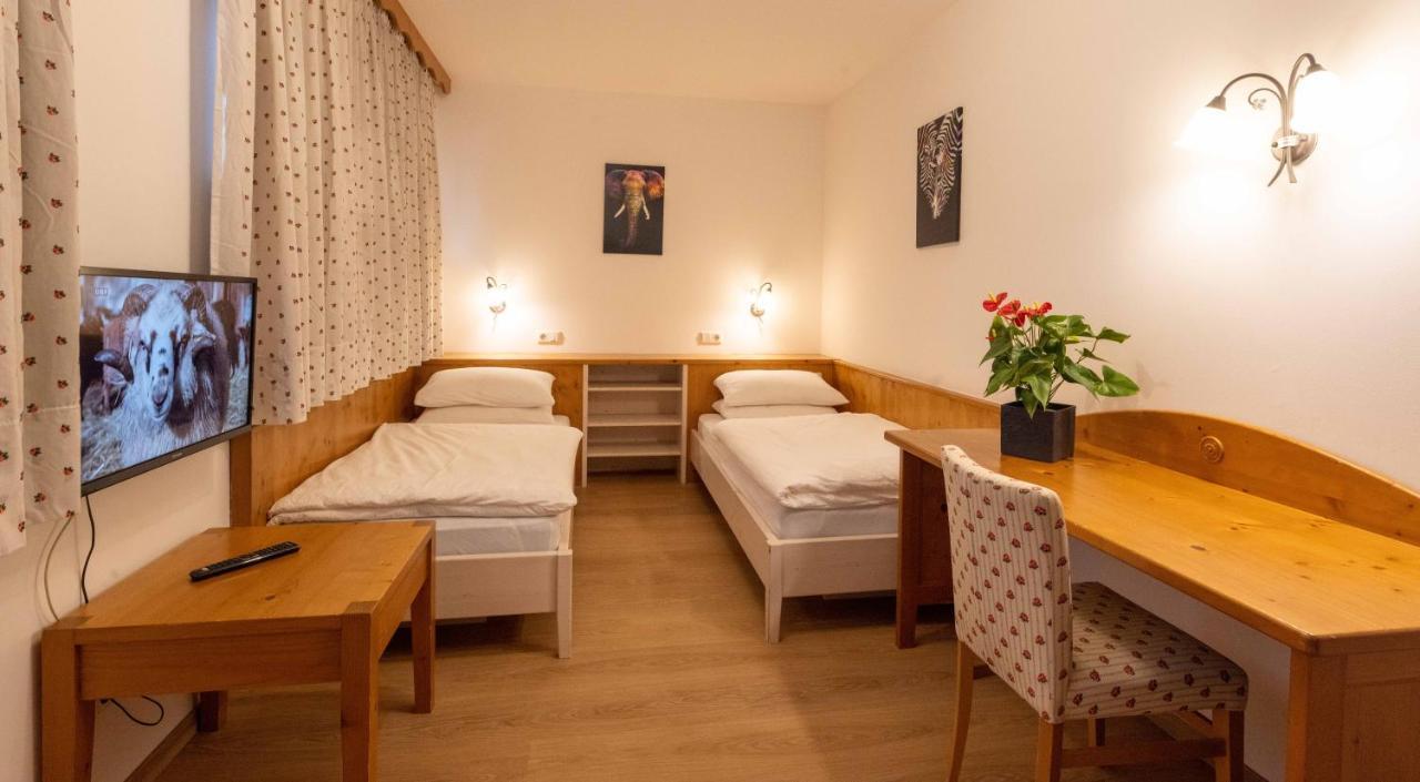 Hotel Hellweger Campo Tures Kültér fotó