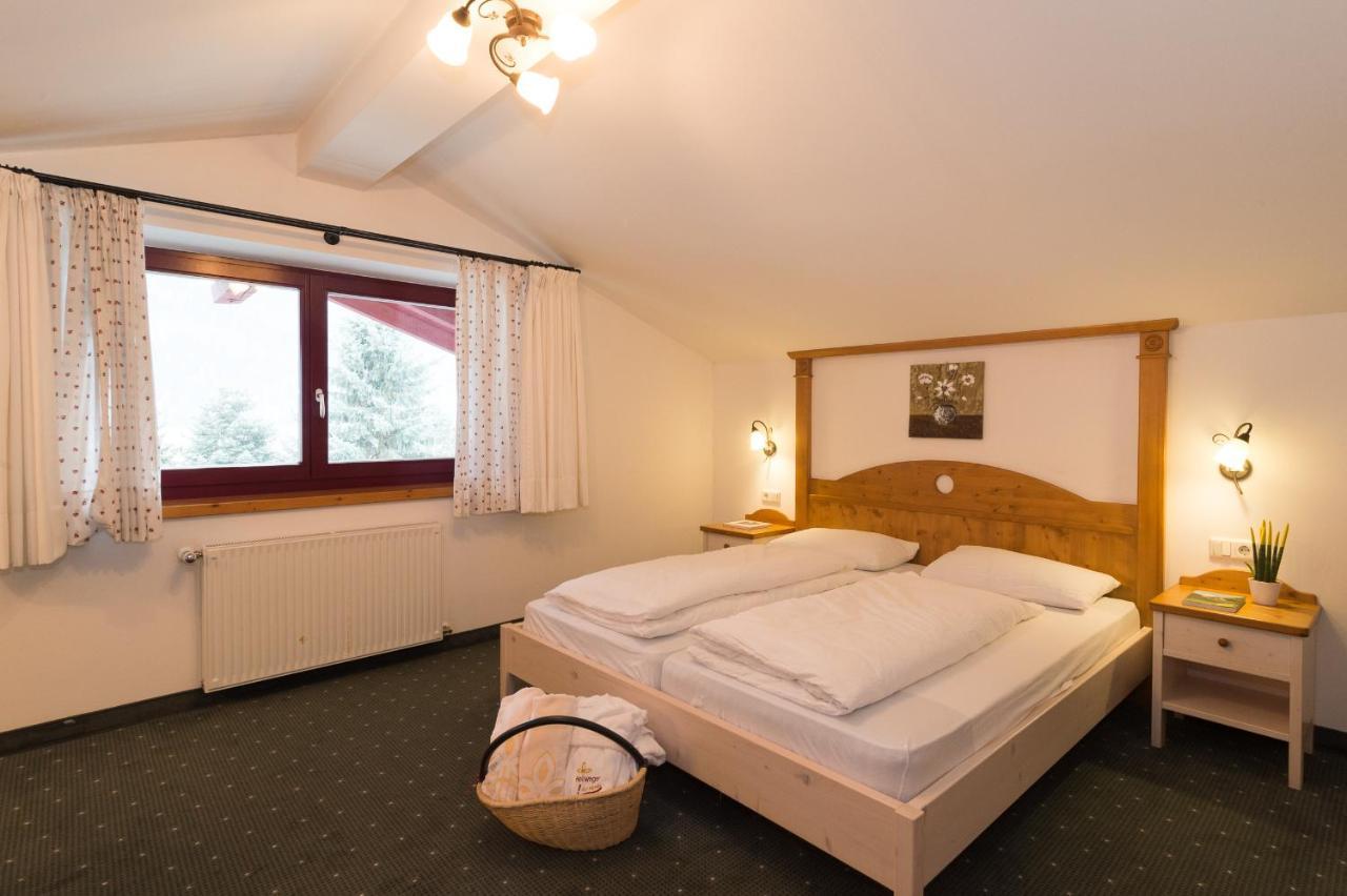 Hotel Hellweger Campo Tures Kültér fotó