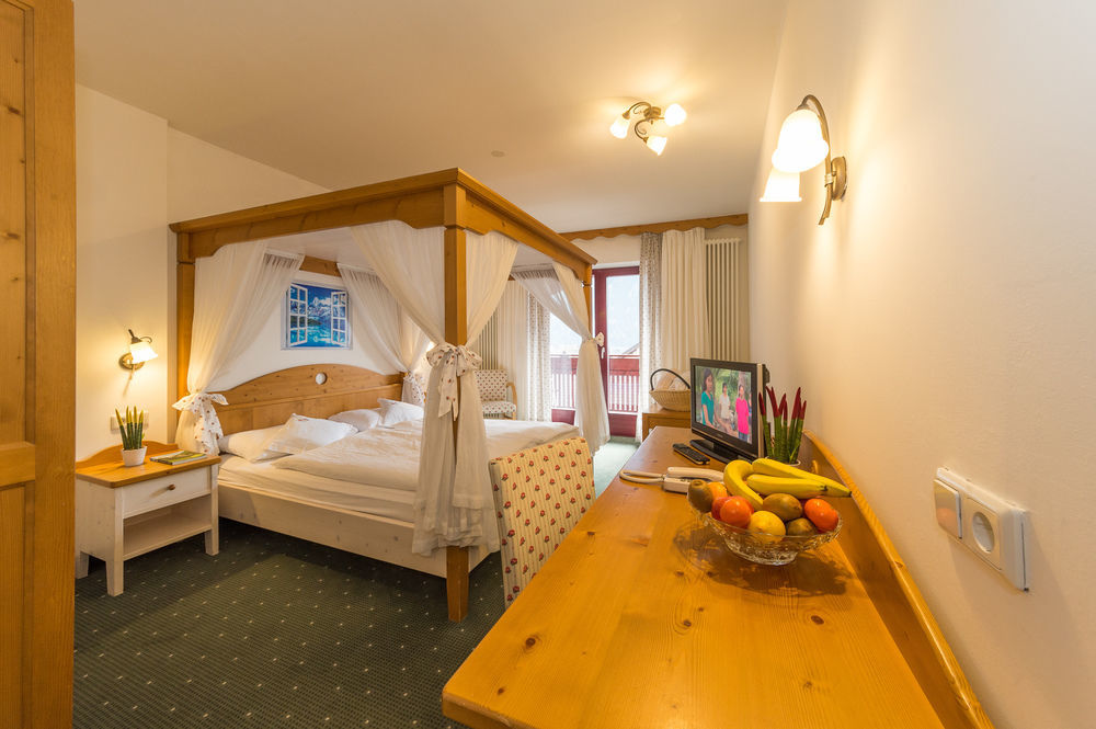 Hotel Hellweger Campo Tures Kültér fotó